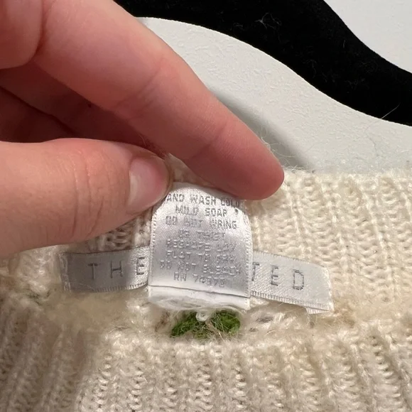 Floral Knit Sweater - Picture 5 of 5